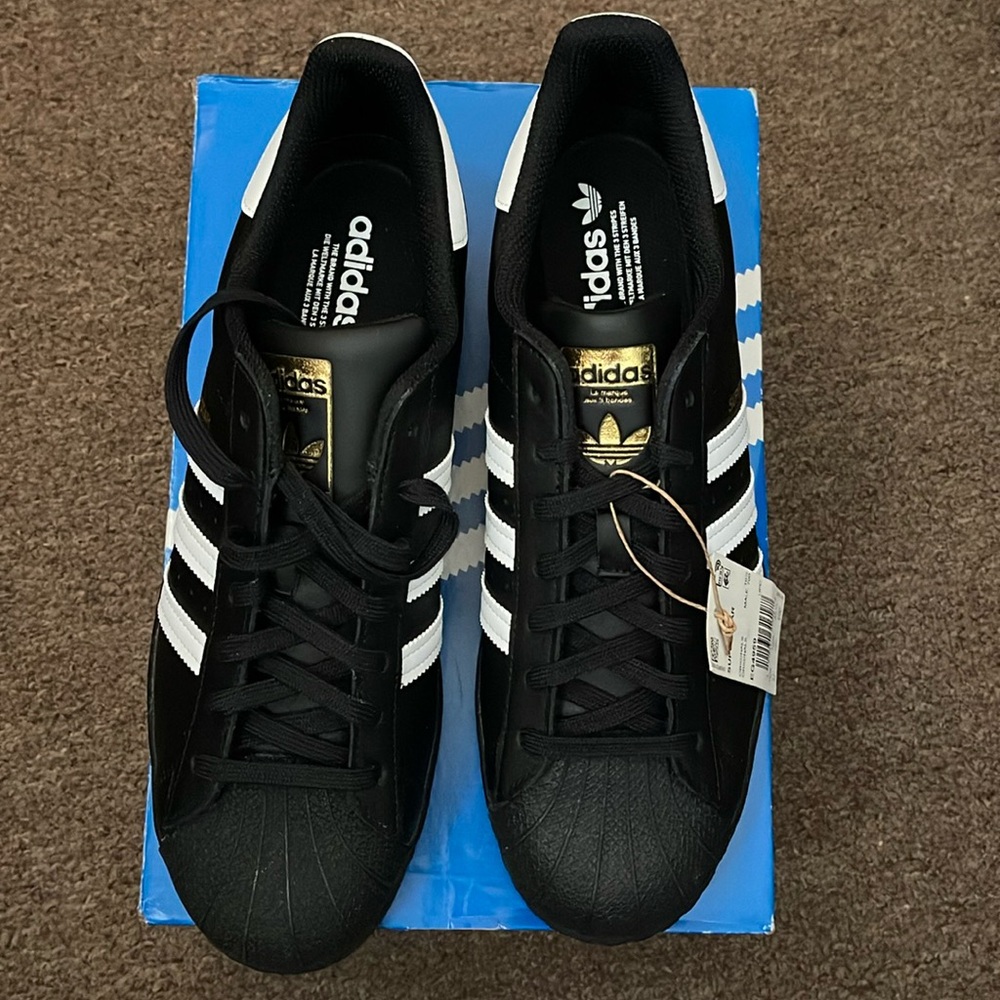 Adidas Superstar Men’s Black/white NEW with Tag Tennis Shoes